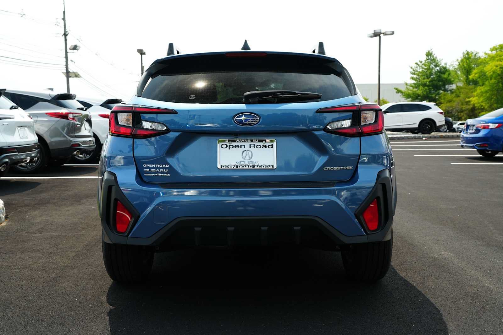 Used 2024 Subaru Crosstrek 2.0i Premium AWD/4WD image 6