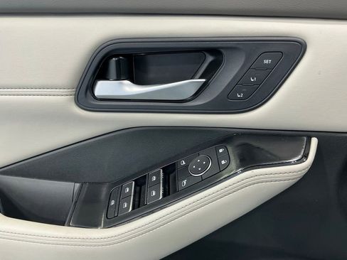 Used 2023 Nissan Rogue SL w/ SL Premium Package FWD image 30