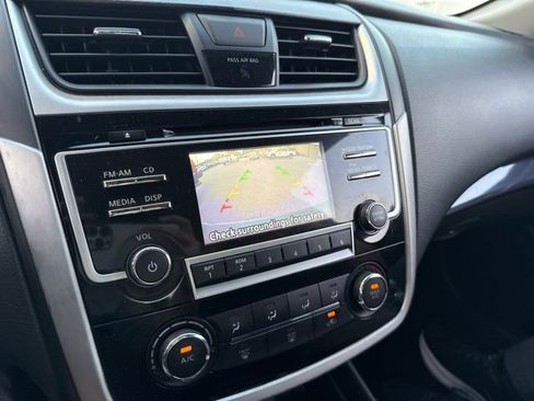 Used 2018 Nissan Altima 2.5 SR FWD image 4