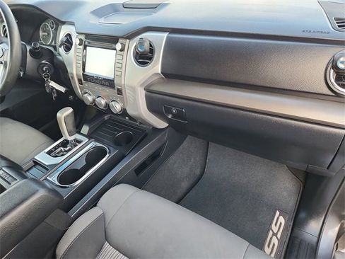 Used 2016 Toyota Tundra SR5 image 24