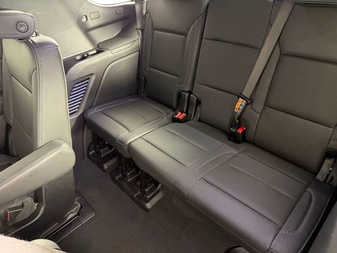 Used 2025 GMC Yukon Denali image 28