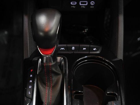 Used 2023 Chevrolet TrailBlazer RS FWD image 19