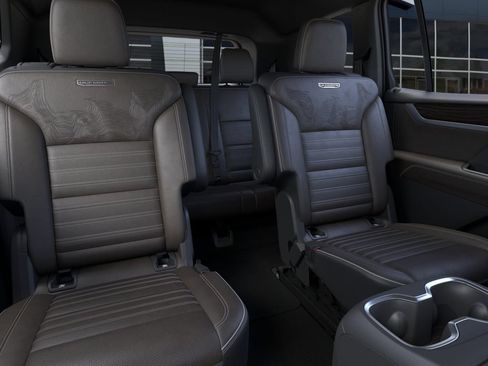 New 2027 GMC Acadia Denali Ultimate AWD/4WD image 17