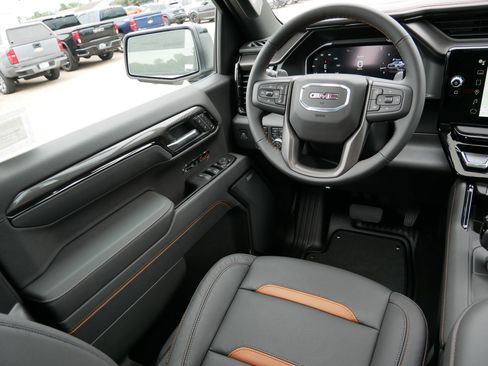 New 2026 GMC Sierra 1500 AT4 w/ AT4 Premium Package AWD/4WD image 13