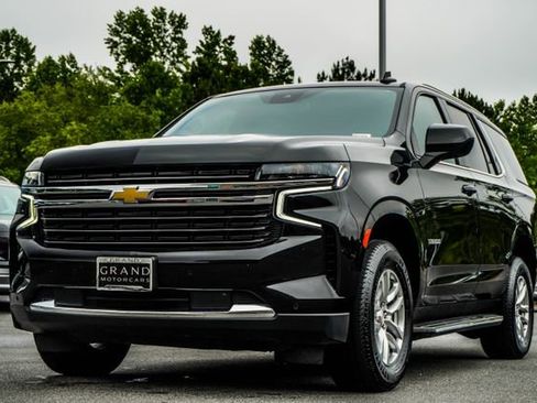 Used 2024 Chevrolet Tahoe LT AWD/4WD image 9