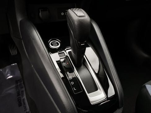 Used 2025 Nissan Versa SV w/ Trunk Package FWD image 29