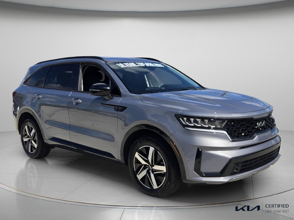 Certified 2023 Kia Sorento S FWD image 9
