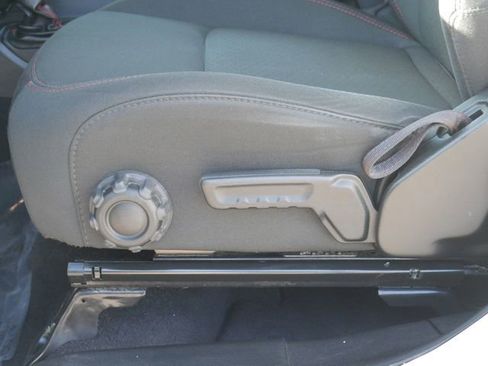 Used 2021 Jeep Wrangler Unlimited Rubicon image 13