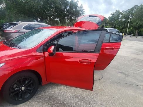 Used 2019 Chevrolet Cruze LS w/ LS Convenience Package FWD image 30