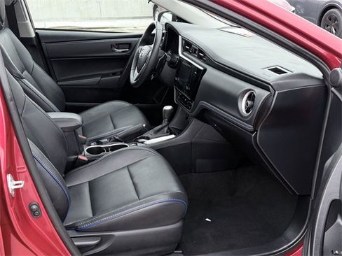 Used 2017 Toyota Corolla XSE image 7