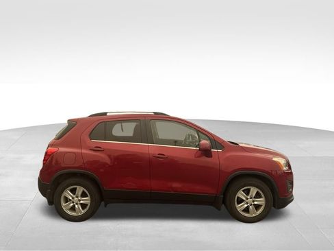 Used 2015 Chevrolet Trax LT w/ LT Plus Package FWD image 7