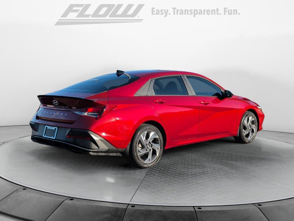 Certified 2025 Hyundai Elantra Sport FWD image 7