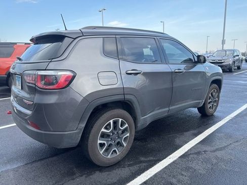 Used 2019 Jeep Compass Trailhawk image 4