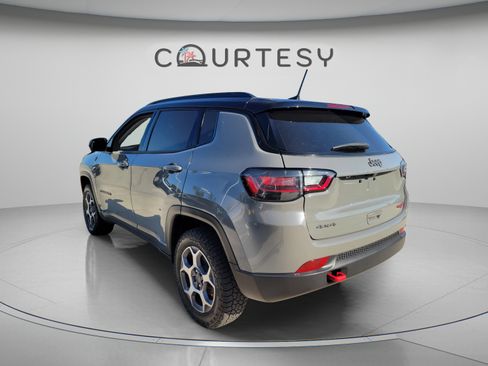 Certified 2022 Jeep Compass Trailhawk w/ Trailhawk Elite Group AWD/4WD image 2