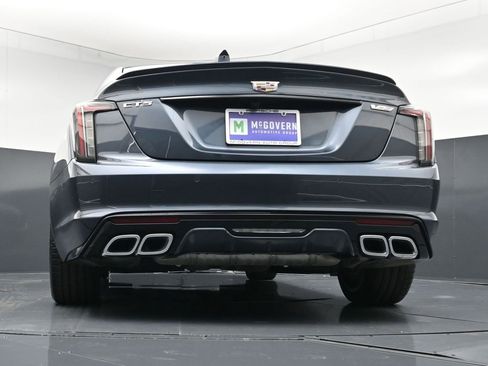 Used 2025 Cadillac CT5 V RWD image 15
