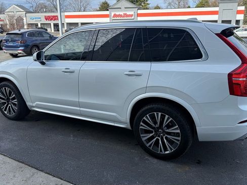Used 2020 Volvo XC90 T6 Momentum image 7
