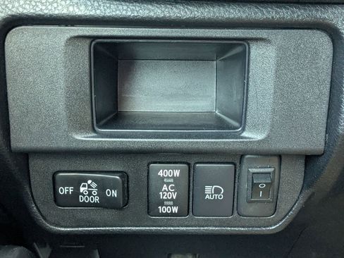 Used 2019 Toyota Tacoma TRD Off-Road image 22