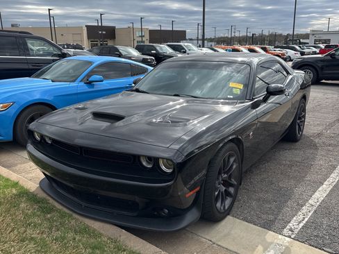 Used 2020 Dodge Challenger R/T Scat Pack w/ Driver Convenience Group image 1