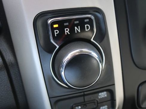 Used 2020 RAM 1500 Classic SLT AWD/4WD image 23