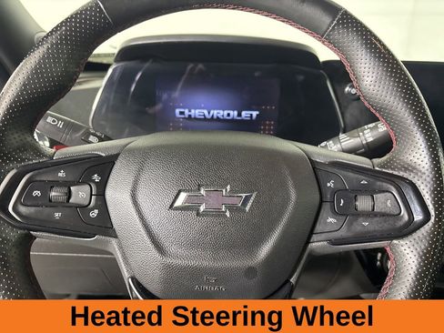 Used 2025 Chevrolet Trax RS w/ Driver Confidence Package image 11