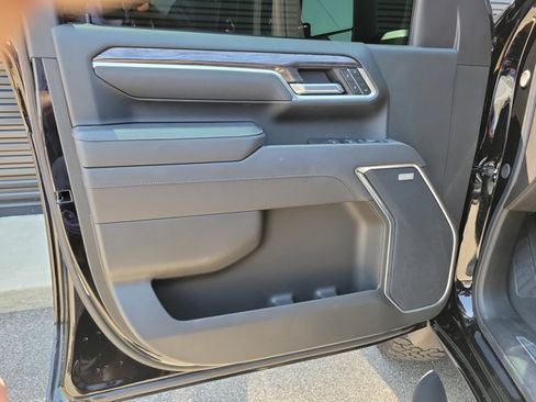 Used 2025 Chevrolet Silverado 3500 LTZ w/ Trail Boss Package AWD/4WD image 21