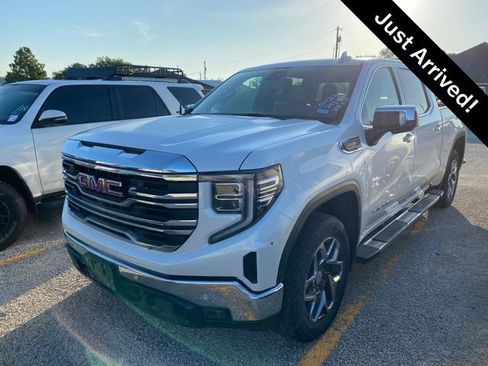 Used 2024 GMC Sierra 1500 SLT AWD/4WD image 1