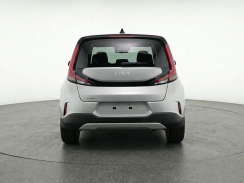Used 2025 Kia Soul LX w/ LX Technology Package image 7