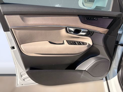 New 2026 Volvo XC90 B6 Ultra w/ Protection Package AWD/4WD image 20
