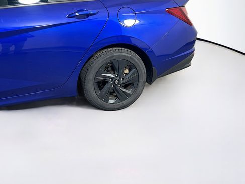 Used 2023 Hyundai Elantra SEL image 28