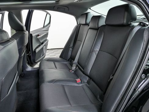 Used 2025 Toyota Camry XLE w/ Premium Plus Package FWD image 19