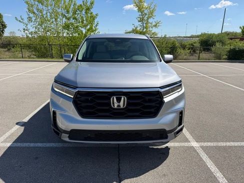 Certified 2025 Honda Pilot EX-L image 2