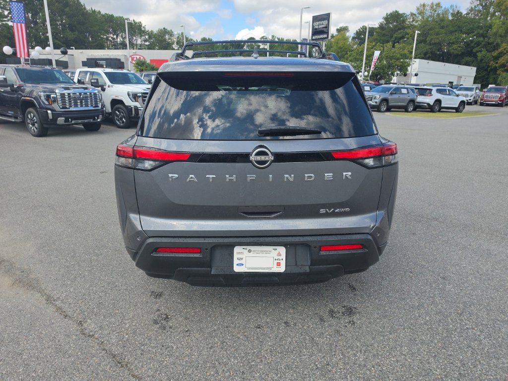 Used 2022 Nissan Pathfinder SV AWD/4WD image 6