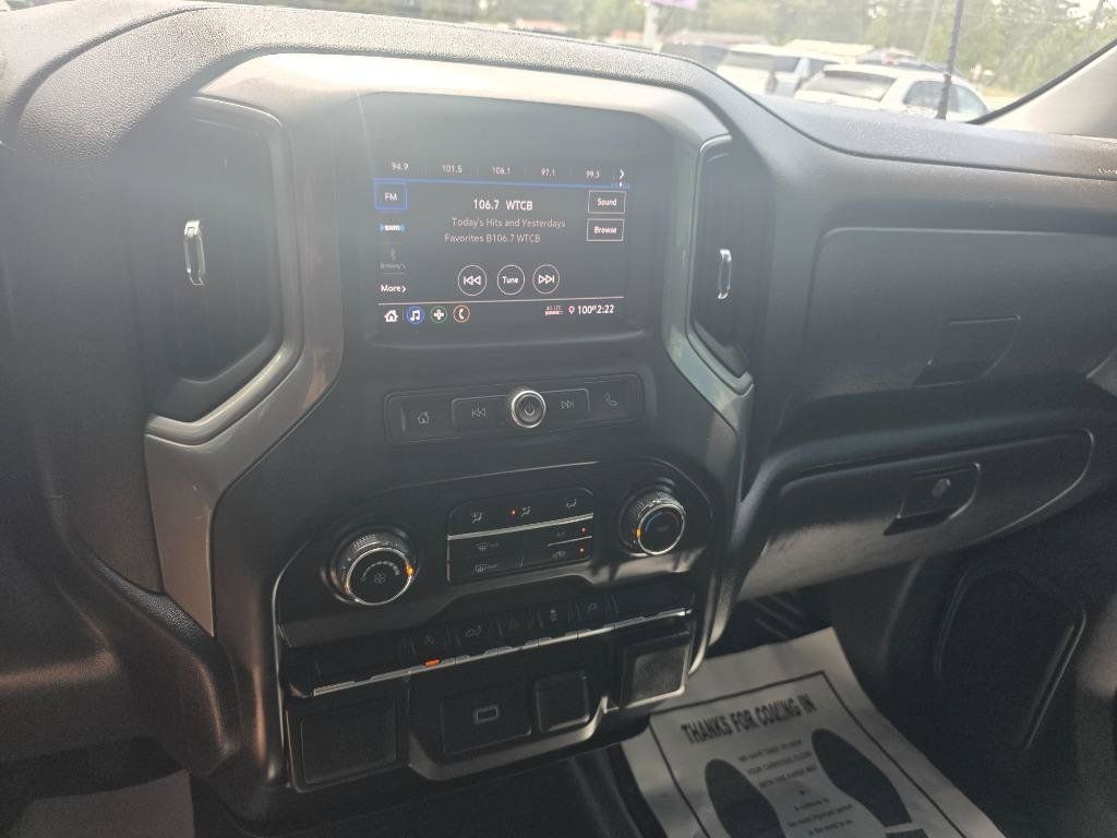 Used 2020 Chevrolet Silverado 1500 Custom w/ Custom Convenience Package AWD/4WD image 16