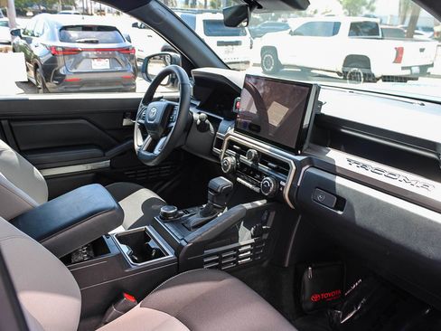 Certified 2026 Toyota Tacoma TRD Sport AWD/4WD image 18