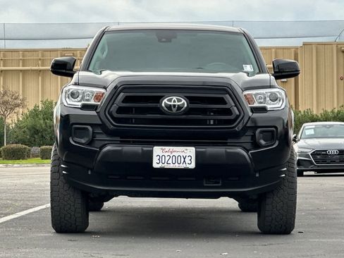 Used 2022 Toyota Tacoma SR image 10