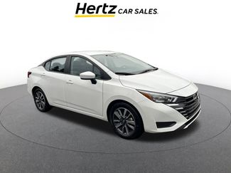 Used 2025 Nissan Versa SV video 1