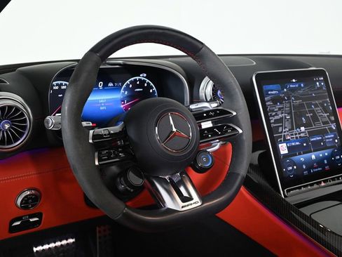 Used 2022 Mercedes-Benz SL 63 AMG 4MATIC image 10