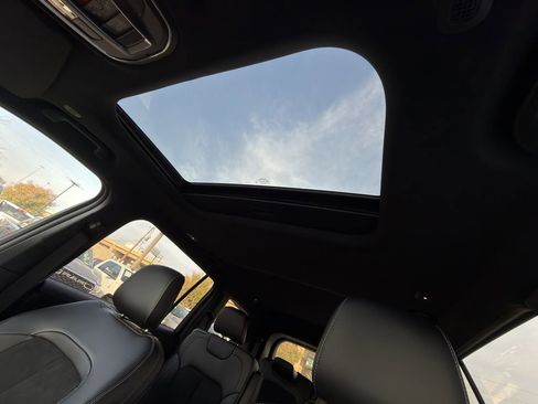 New 2025 Jeep Grand Cherokee L Altitude AWD/4WD image 20