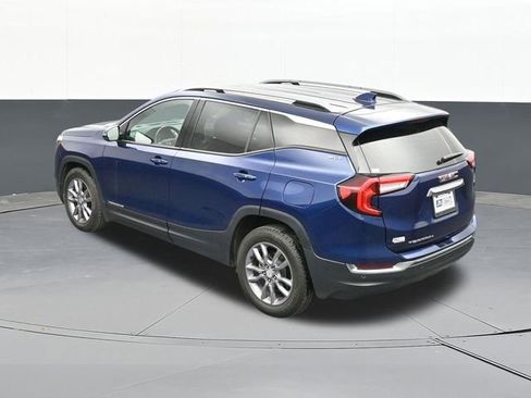 Used 2023 GMC Terrain SLT image 61
