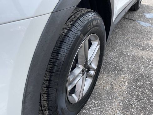 Used 2017 Hyundai Santa Fe Sport AWD/4WD image 9