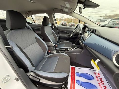 New 2025 Nissan Versa SV w/ Trunk Package FWD image 15