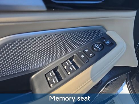 Used 2025 Acura MDX FWD image 19