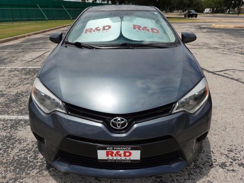 Used 2014 Toyota Corolla LE FWD image 2