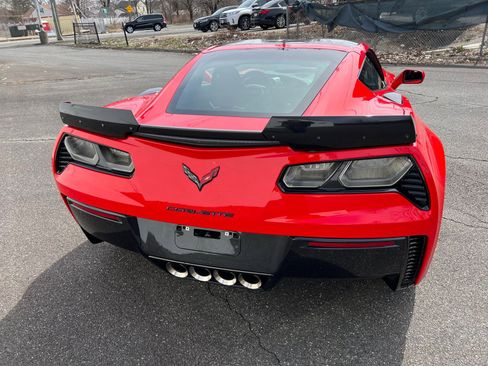 Used 2015 Chevrolet Corvette Z06 w/ 3LZ Preferred Equipment Group image 18