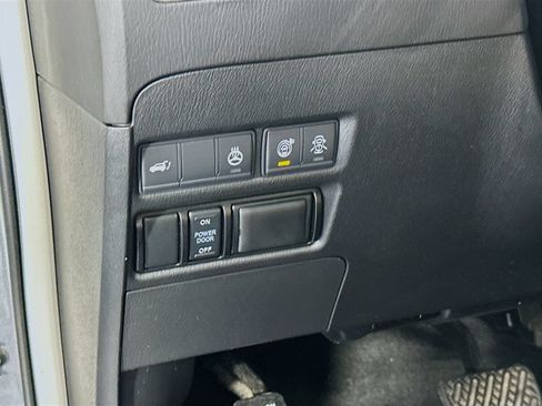 Used 2020 Nissan Armada Platinum w/ Captain's Chairs Package AWD/4WD image 10