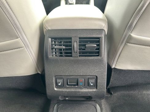 Used 2024 Mitsubishi Outlander SEL image 25