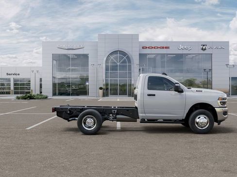 New 2026 RAM 3500 Tradesman w/ Chrome Appearance Group A AWD/4WD image 21