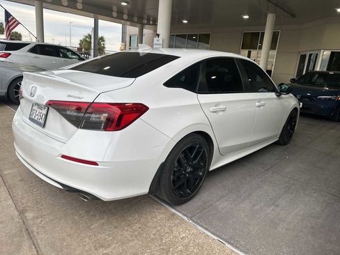 Used 2022 Honda Civic Sport image 3