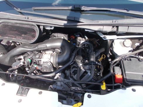 Used 2020 Ford Transit 150 Low Roof RWD image 9