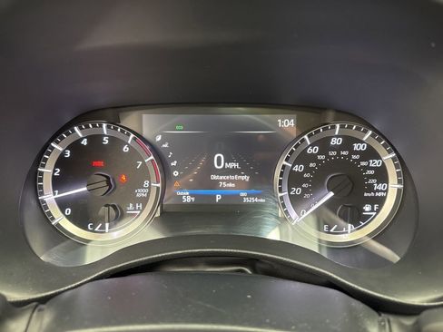 Used 2023 Toyota Highlander XSE AWD/4WD image 19